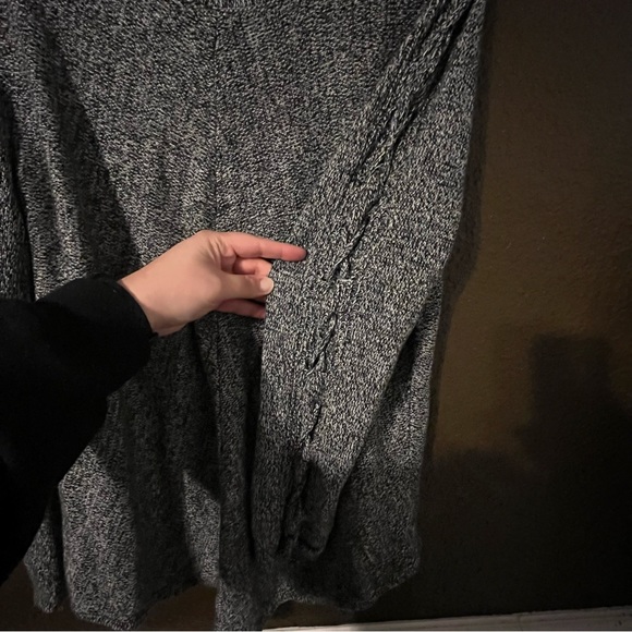 Black & White Knit Long Sleeve Sweater with Lace Up Details on Arm, Size 1X - Picture 4 of 5